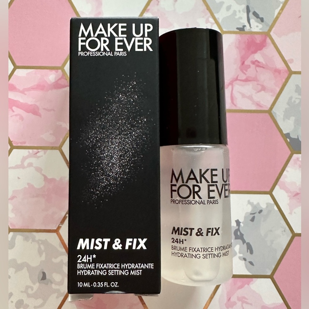 MAKE UP FOR EVER Mist & Fix 24HR Hydrating Setting Spray